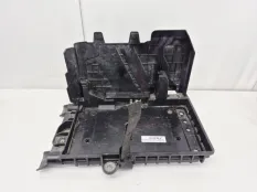 Площадка под АКБ Mercedes A180