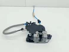 замок двери Mercedes CLA