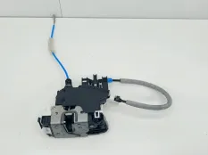 замок двери Mercedes CLA