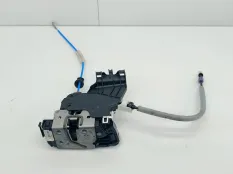 замок двери Mercedes CLA