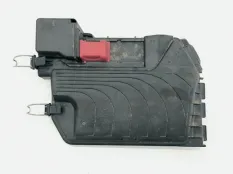 Крышка блока предохранителей Mercedes CLA