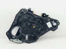 стеклоподъемник Mercedes CLA