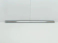 молдинг стекла Mercedes CLA