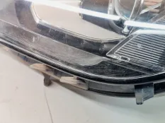 фара Volkswagen Touareg 2