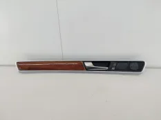 Накладка двери Volkswagen Touareg 2