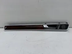 Накладка двери Volkswagen Touareg 2