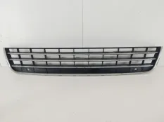 Решетка бампера Volkswagen Touareg 2