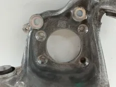 Кулак поворотный Mercedes CLA