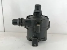 Дополнительный насос системы охлаждения BMW X4