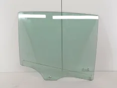 Стекло двери BMW X4