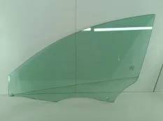 Стекло двери Mercedes CLA