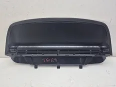 стоп-сигнал Mercedes CLA