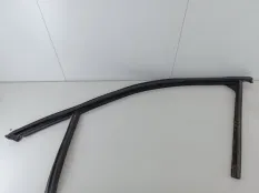 Направляющая стекла BMW X4