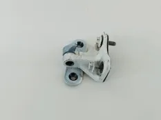 петля двери Mercedes CLA