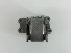 Опора АКПП Land Rover Range Rover