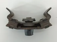 Опора МКПП Volkswagen Amarok