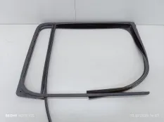 Уплотнитель стекла Volkswagen Amarok