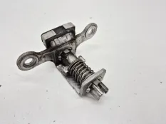 замок багажника Volkswagen Amarok