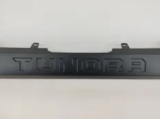 Накладка бампера Toyota Tundra