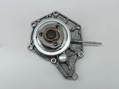 Помпа (водяной насос) Audi Q7