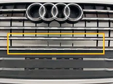 решетка радиатора Audi Q7