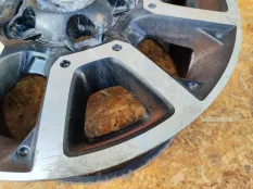 Диск литой Toyota Tundra