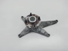 Кронштейн Вискомуфты Toyota Tundra