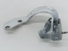 Петля багажника Audi Q7