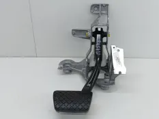 педаль тормоза Audi Q7