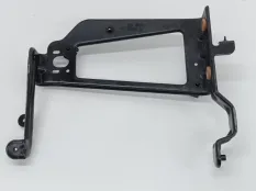 Кронштейн радиатора Audi Q7