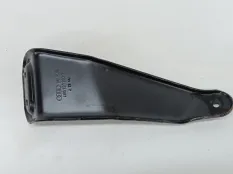 Кронштейн радиатора Audi Q7