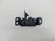 замок капота Mercedes A200