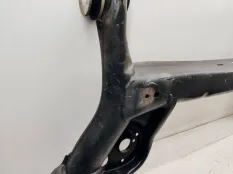 балка подвески Mercedes A200