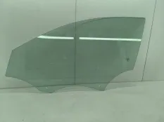 Стекло двери Mercedes A200