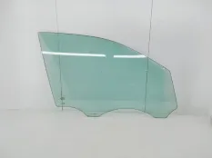 Стекло двери Volkswagen Touareg 2