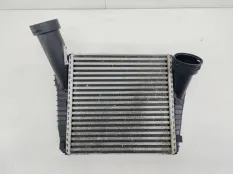 интеркулер Volkswagen Touareg 2