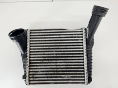 интеркулер Volkswagen Touareg 2