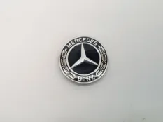 эмблема Mercedes A180