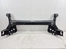 балка подвески Mercedes A180