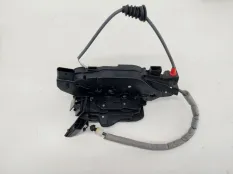 замок двери Mercedes A180