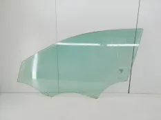 Стекло двери Mercedes A200