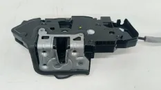 замок двери Mercedes A200
