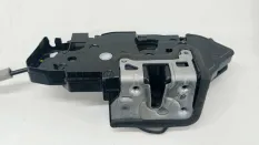 замок двери Mercedes A200