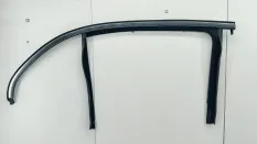 Молдинг двери Mercedes A200