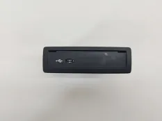 Разъем USB Mercedes A180