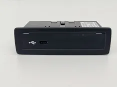 Разъем USB Mercedes A180