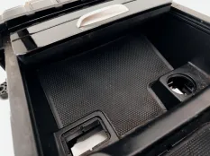 Бардачок центральный Mercedes A180