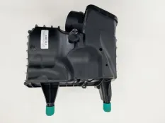 корпус воздушного фильтра Mercedes A180