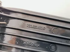 Крюк капота Volkswagen Transporter