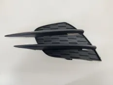 Решетка бампера Mercedes A180